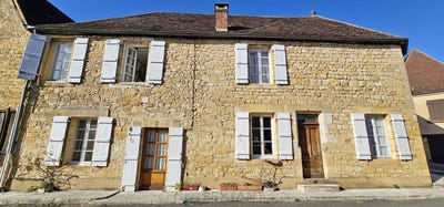 /international/fr/domme-aquitaine-310108648937/