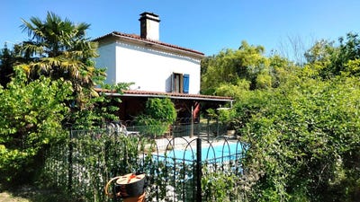 /international/fr/fontenille-charente-310099528601/