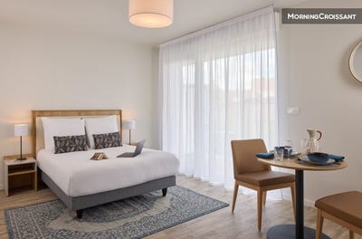 /international/fr/cholet-pays-de-la-loire-310106429415/