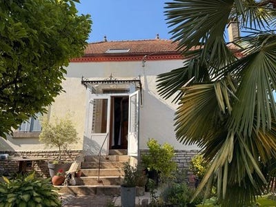 /international/fr/etuz-franche-comte-310108927491/