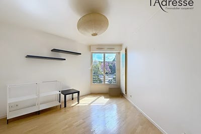 /international/fr/suresnes-ile-de-france-310119975045/