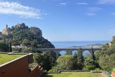 /international/fr/mer-deze-eze-provence-alpes-cote-d-azur-310100857274/