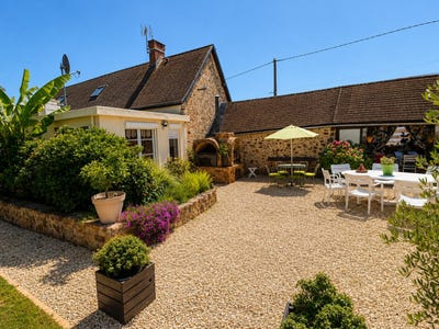 /international/fr/saint-denis-d-orques-pays-de-la-loire-310108455626/