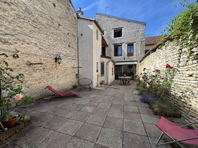 /international/fr/chatillon-sur-seine-burgundy-310108454049/