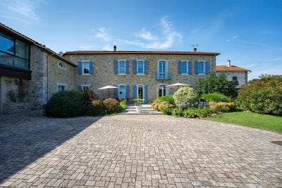 /international/fr/ausson-midi-pyrenees-120091398438/?lang=fr