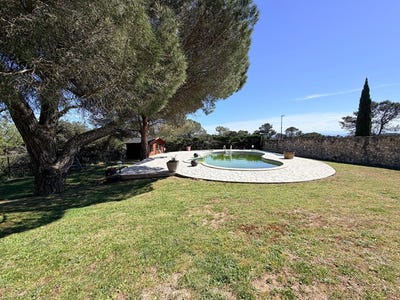 /international/fr/carcassonne-languedoc-roussillon-310119943070/