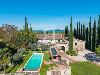 /international/fr/la-begude-de-mazenc-rhone-310109936174/