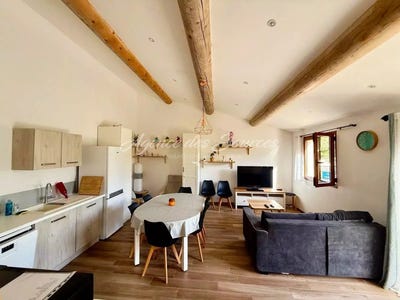 /international/fr/esparron-de-verdon-provence-alpes-cote-d-azur-310102788241/