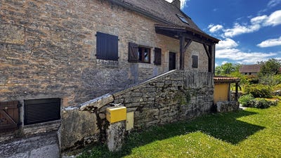 /international/fr/quissac-languedoc-roussillon-310107556047/