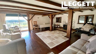 /international/fr/les-salles-lavauguyon-limousin-310096374900/