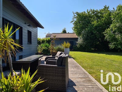 /international/fr/saintes-charente-310100665247/
