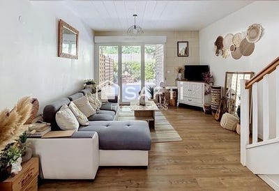 /international/fr/artigues-pres-bordeaux-aquitaine-310107564414/