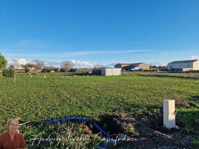 /international/fr/surgeres-charente-120096903098/