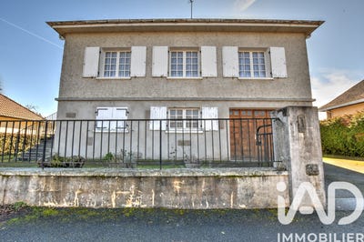 /international/fr/benevent-l-abbaye-limousin-310106046361/