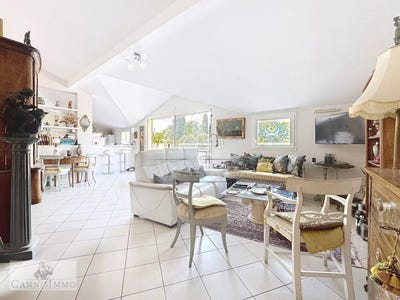 /international/fr/sainte-maxime-provence-alpes-cote-d-azur-310101251199/?lang=it