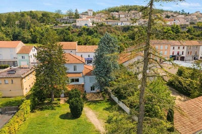 /international/fr/livron-sur-drome-rhone-310106108713/