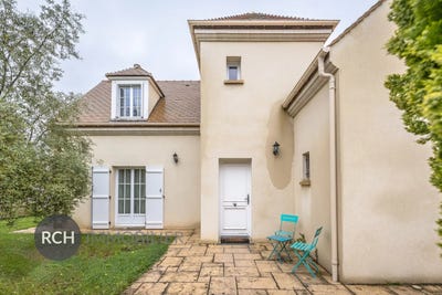 /international/fr/orgeval-ile-de-france-310099615442/