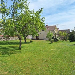 /international/fr/le-creusot-burgundy-310107529387/