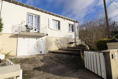 /international/fr/civray-de-touraine-centre-val-de-loire-310104473661/