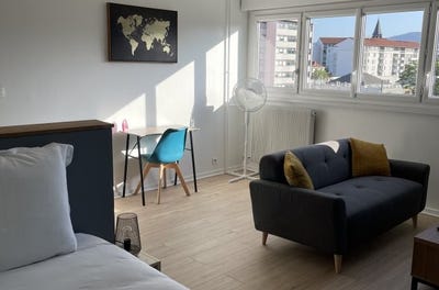 /international/fr/clermont-ferrand-auvergne-310106413188/