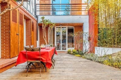 /international/fr/courbevoie-ile-de-france-310098768570/