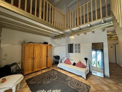 /international/fr/saint-remy-de-provence-provence-alpes-cote-d-azur-310099215761/