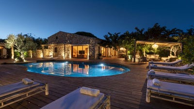 /international/fr/grimaud-provence-alpes-cote-d-azur-310101288588/?lang=en