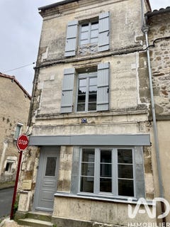 /international/fr/nontron-aquitaine-310107174949/