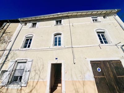 /international/fr/lodeve-languedoc-roussillon-310108466015/