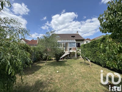 /international/fr/montfermeil-ile-de-france-310100290694/