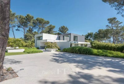 /international/fr/aix-en-provence-provence-alpes-cote-d-azur-310100937018/