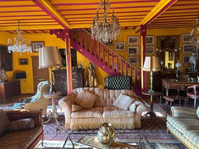 /international/fr/autun-burgundy-310101155646/?lang=id
