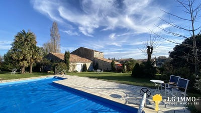 /international/fr/boutenac-touvent-charente-310098720634/
