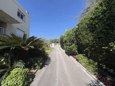 /international/fr/antibes-provence-alpes-cote-d-azur-310109228572/