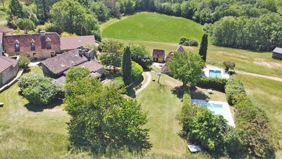 /international/fr/saint-amand-de-coly-aquitaine-310100546314/?lang=zh-tw