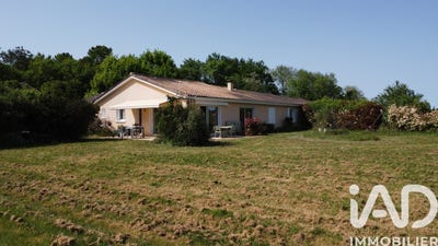 /international/fr/montpon-menesterol-aquitaine-310107643048/
