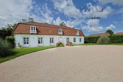 /international/fr/louhans-burgundy-120097554290/