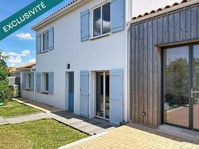 /international/fr/angoulins-charente-310106359002/