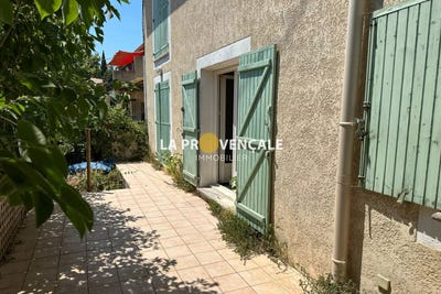 /international/fr/fuveau-provence-alpes-cote-d-azur-310100603264/?lang=id