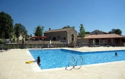 /international/fr/azille-languedoc-roussillon-310097498556/