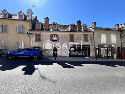 /international/fr/uzerche-limousin-120096492786/