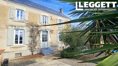/international/fr/marsais-sainte-radegonde-pays-de-la-loire-310105243350/