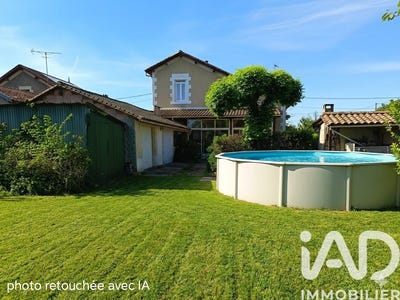 /international/fr/coutras-aquitaine-310107643374/