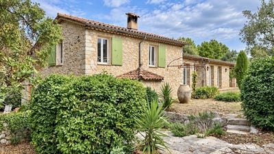 /international/fr/peymeinade-provence-alpes-cote-d-azur-310120596427/