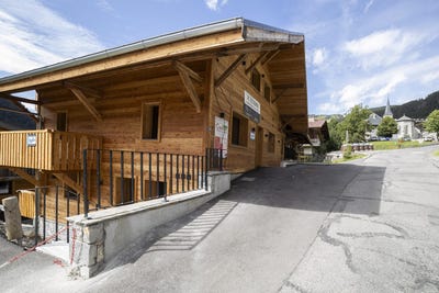 /international/fr/128-rte-des-freinets-74390-chatel-france-chatel-ardennes-310096773697/