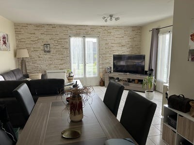 /international/fr/la-foret-sur-sevre-charente-310104191088/