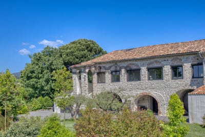 /international/fr/ales-languedoc-roussillon-310103088547/