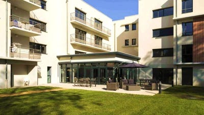 /international/fr/nevers-burgundy-310102992244/