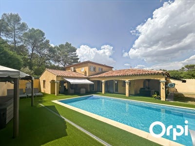 /international/fr/le-luc-provence-alpes-cote-d-azur-310109941585/