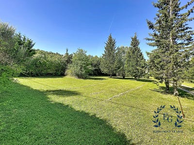 /international/fr/le-val-provence-alpes-cote-d-azur-310108861425/